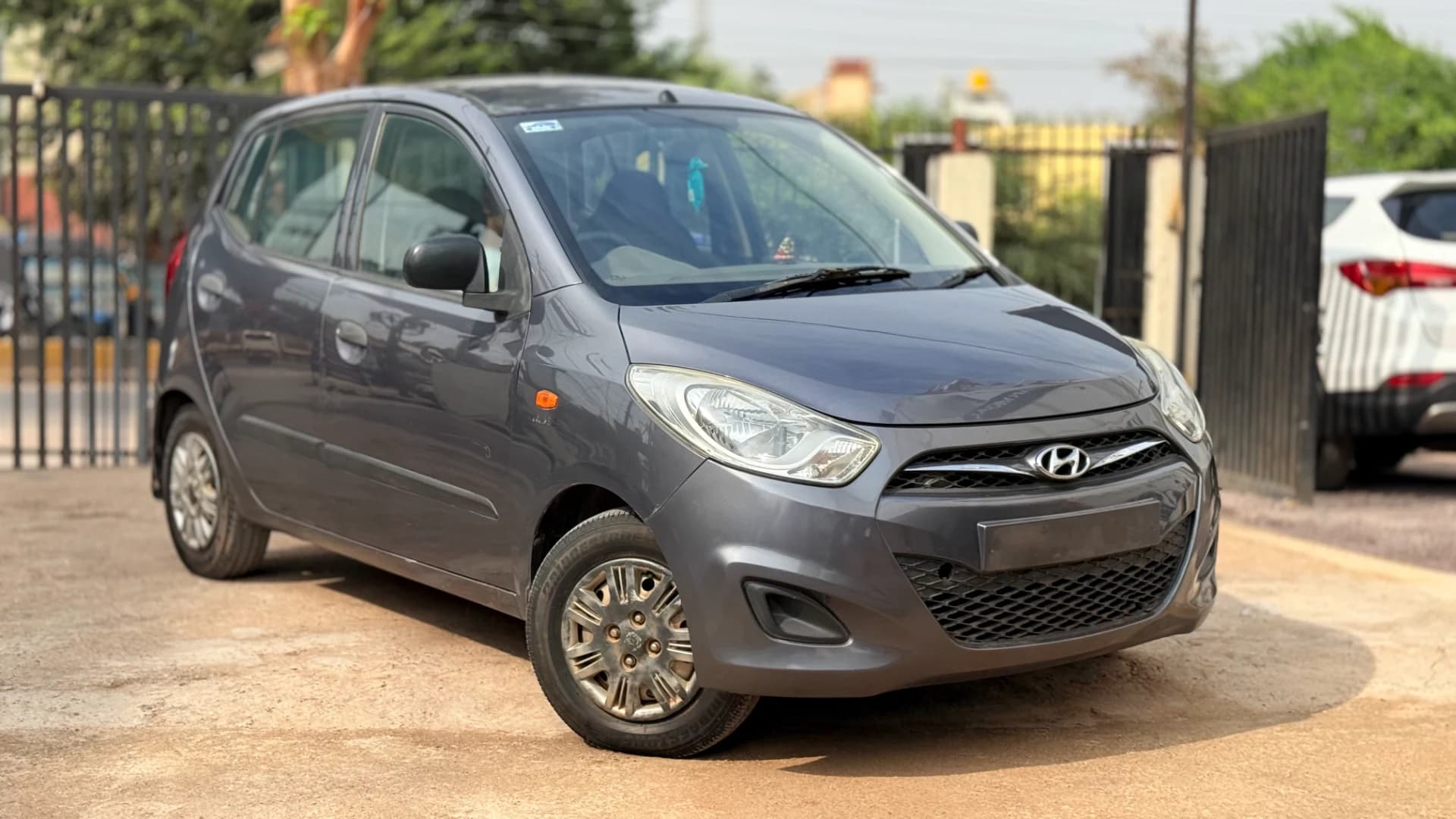 Hyundai i10 photograph