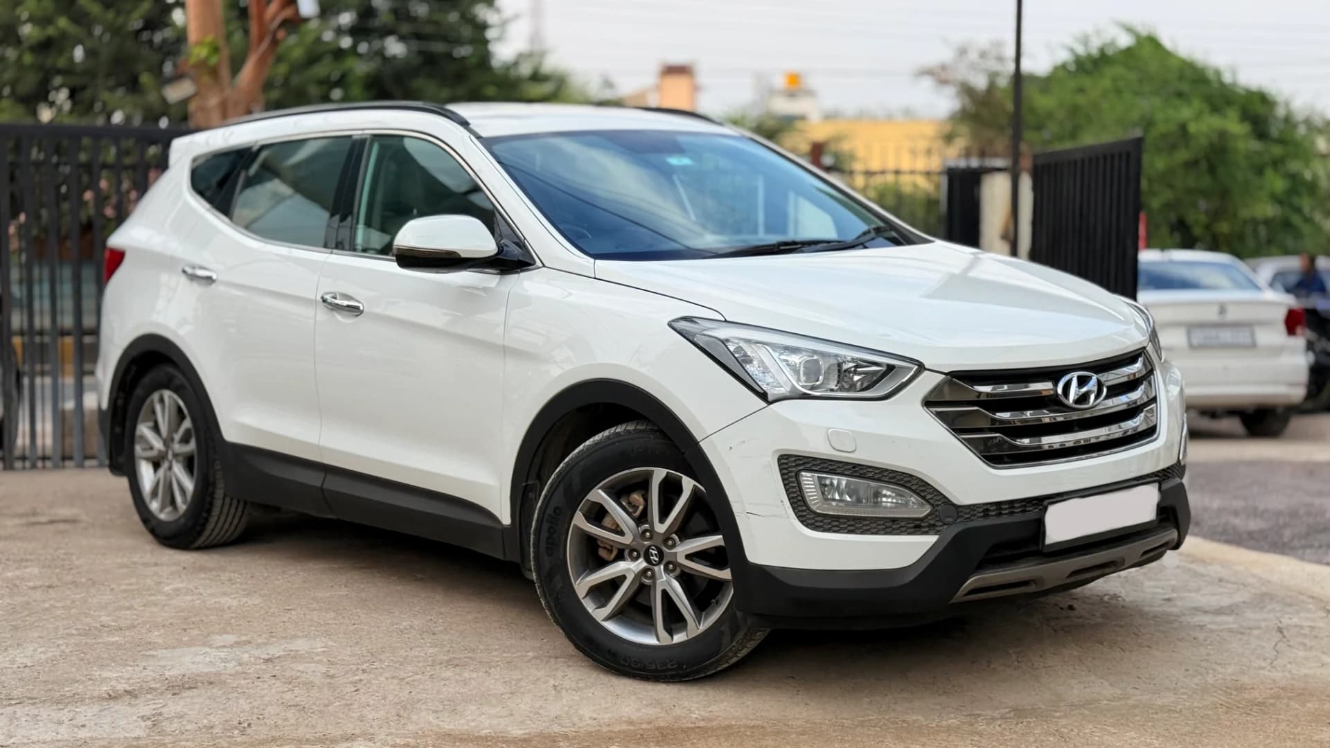 Hyundai SantaFe photograph
